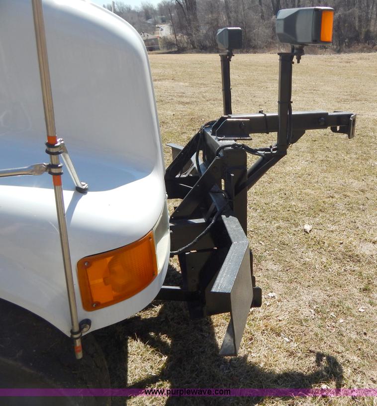 image for item I1135 1997 International 8100 dump truck