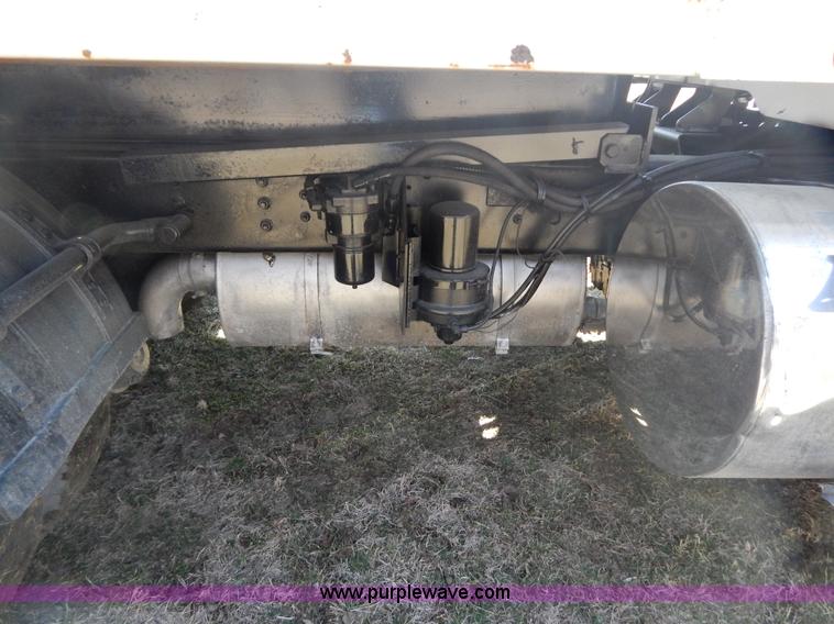 image for item I1135 1997 International 8100 dump truck