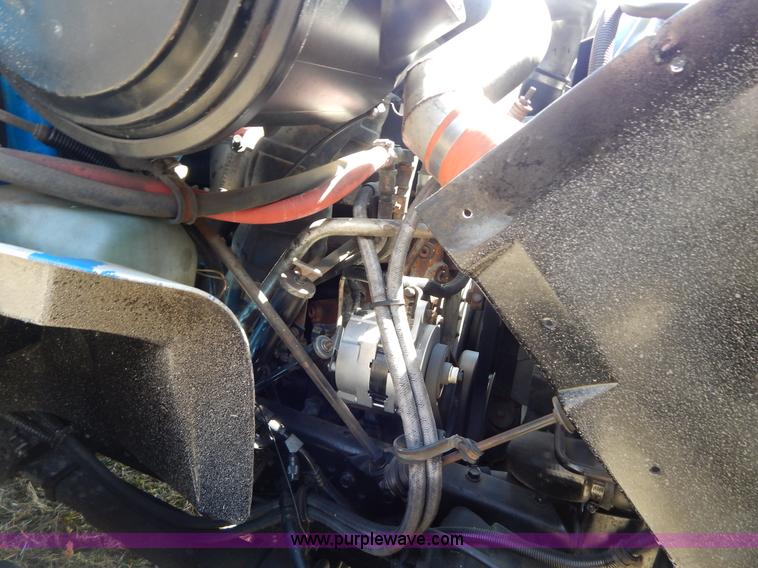 image for item I1135 1997 International 8100 dump truck