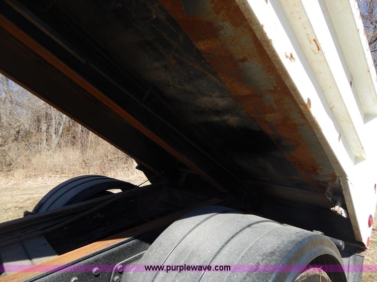 image for item I1135 1997 International 8100 dump truck