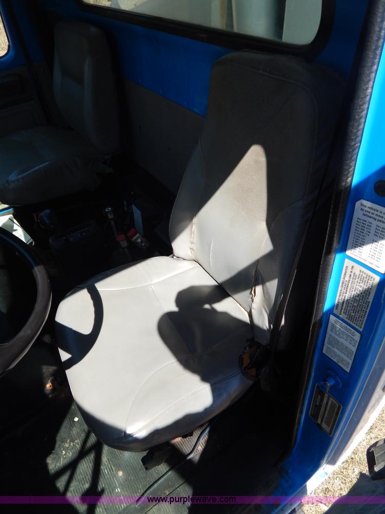 image for item I1135 1997 International 8100 dump truck