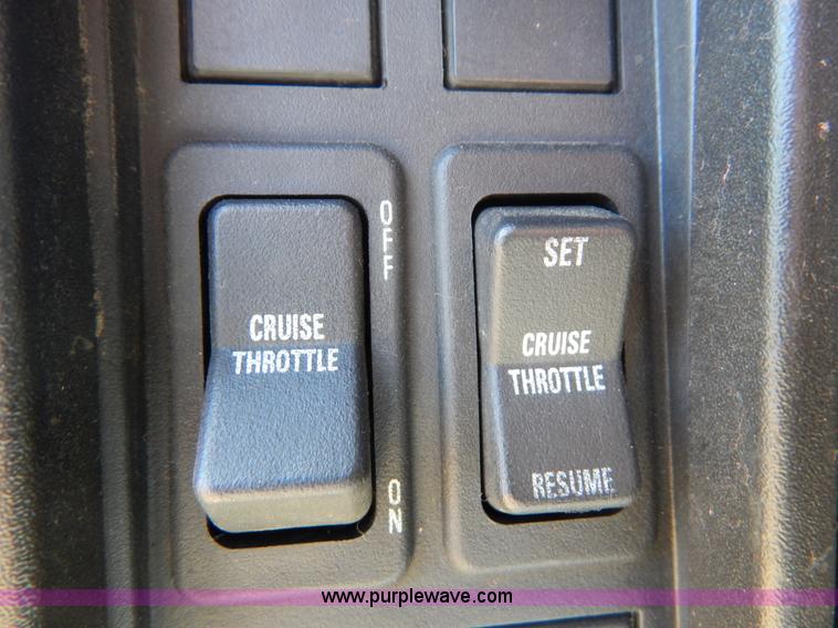 image for item I1135 1997 International 8100 dump truck