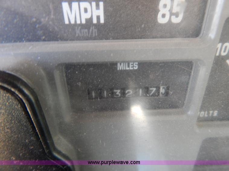 image for item I1135 1997 International 8100 dump truck