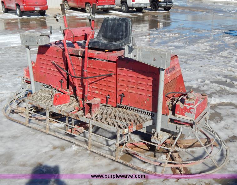 image for item I1151 Razorback HP200 B series 10' concrete trowel