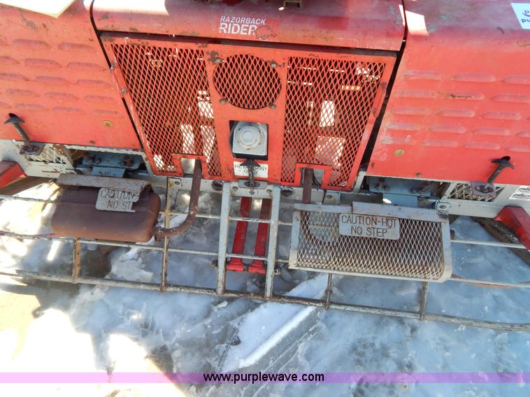 image for item I1151 Razorback HP200 B series 10' concrete trowel