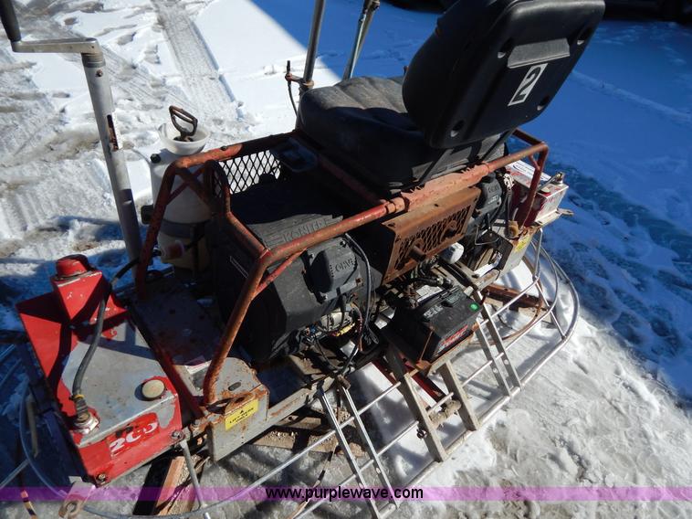 image for item I1152 Razorback HP200 8' concrete trowel