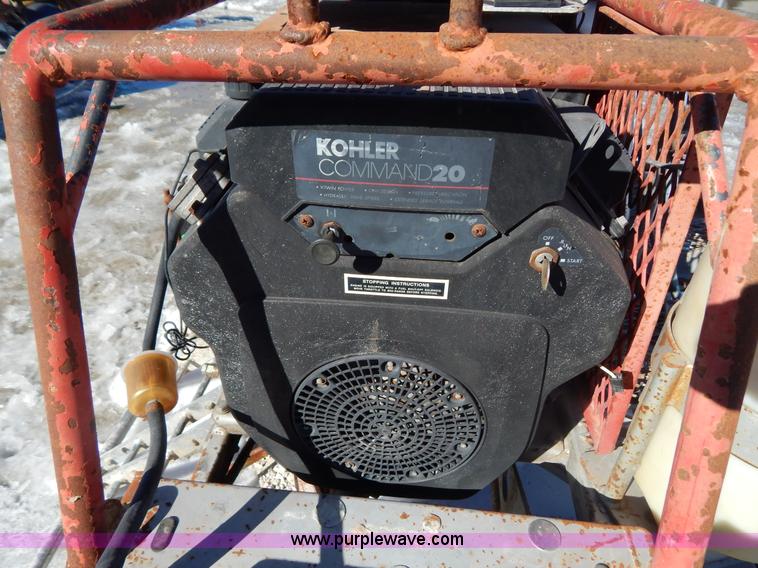 image for item I1152 Razorback HP200 8' concrete trowel