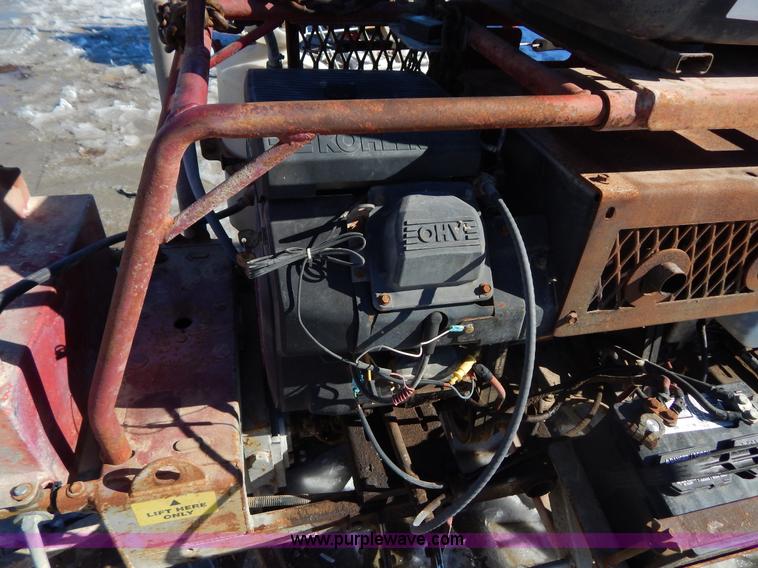 image for item I1153 Razorback HP200 8' concrete trowel