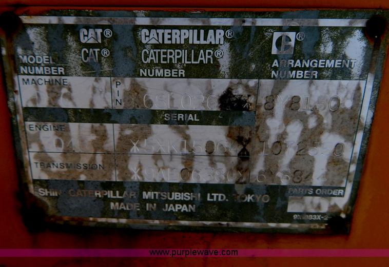 image for item I1159 1998 Caterpillar D3C dozer