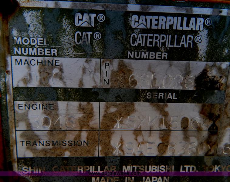 image for item I1159 1998 Caterpillar D3C dozer