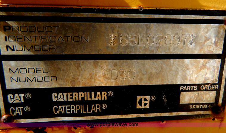 image for item I1159 1998 Caterpillar D3C dozer
