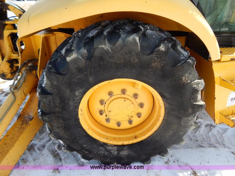 image for item I1160 2001 Komatsu WB140 backhoe