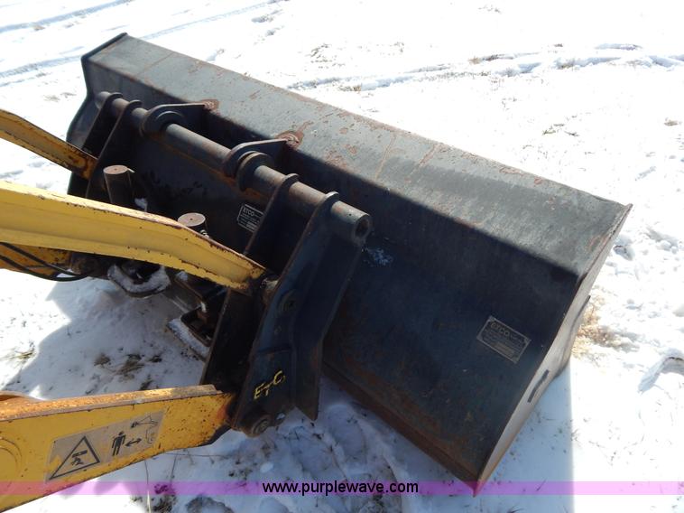 image for item I1160 2001 Komatsu WB140 backhoe