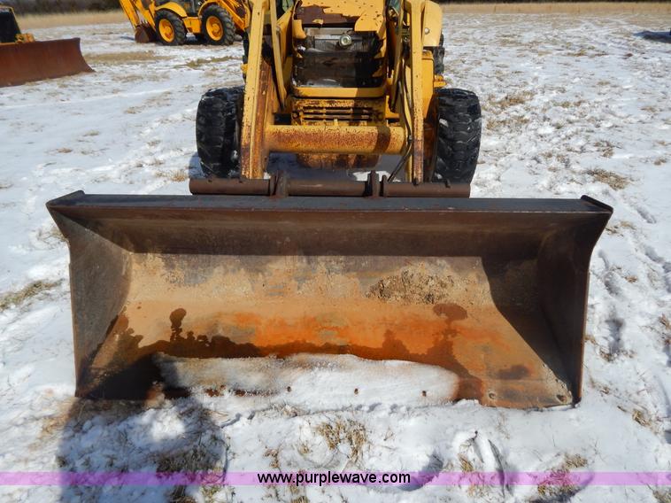 image for item I1160 2001 Komatsu WB140 backhoe