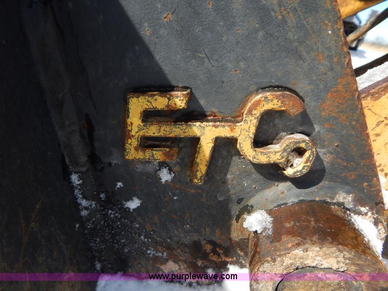 image for item I1160 2001 Komatsu WB140 backhoe