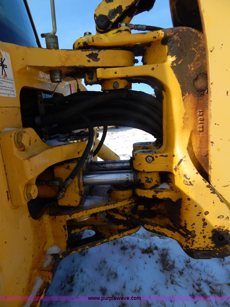 image for item I1160 2001 Komatsu WB140 backhoe