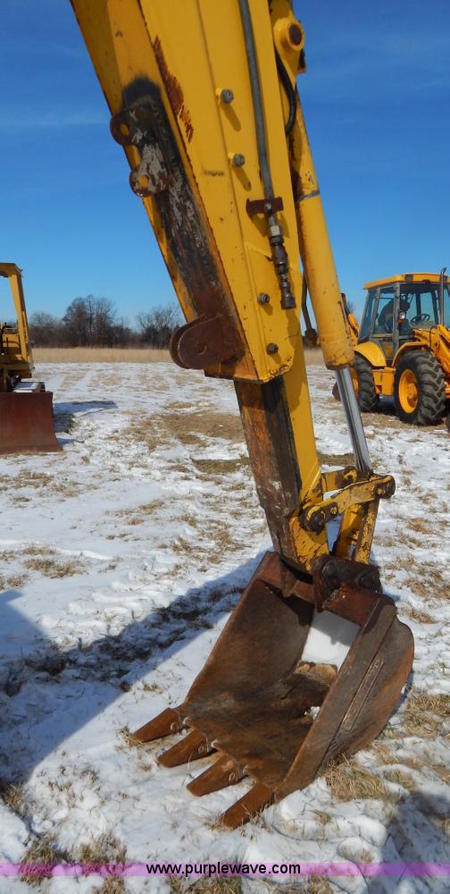 image for item I1160 2001 Komatsu WB140 backhoe