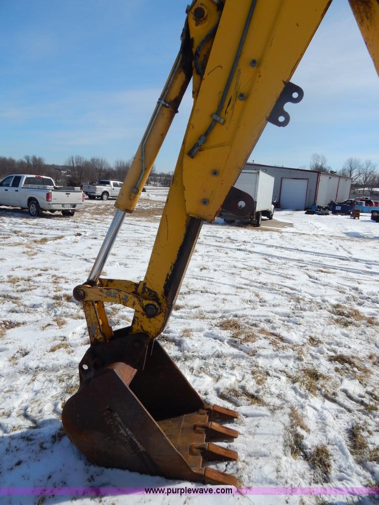 image for item I1160 2001 Komatsu WB140 backhoe