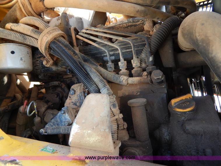 image for item I1160 2001 Komatsu WB140 backhoe