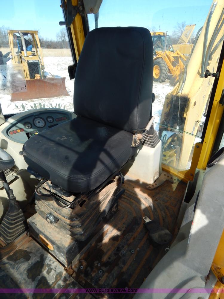 image for item I1160 2001 Komatsu WB140 backhoe