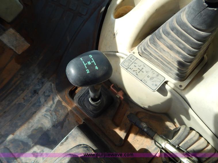 image for item I1160 2001 Komatsu WB140 backhoe