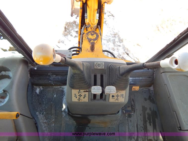 image for item I1161 1995 JCB 214S backhoe
