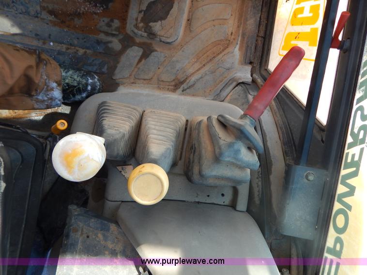 image for item I1161 1995 JCB 214S backhoe