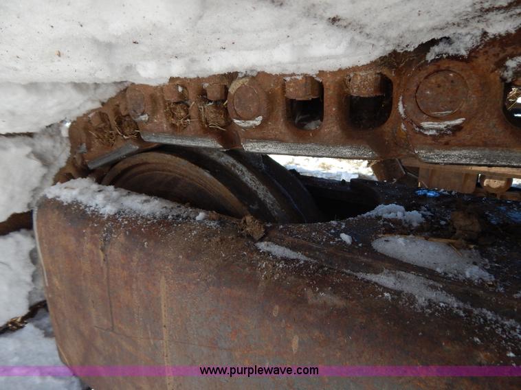 image for item I1162 1998 John Deere 690E LC excavator