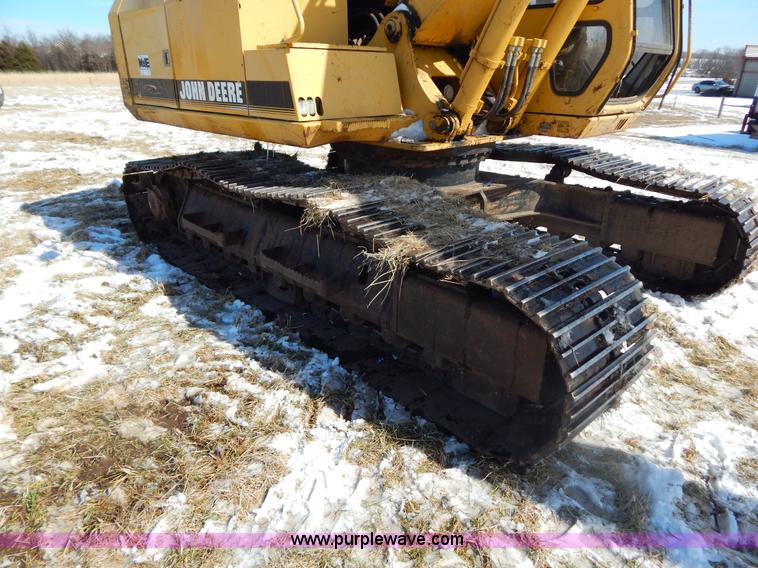 image for item I1162 1998 John Deere 690E LC excavator