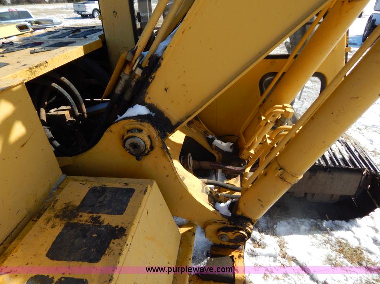 image for item I1162 1998 John Deere 690E LC excavator