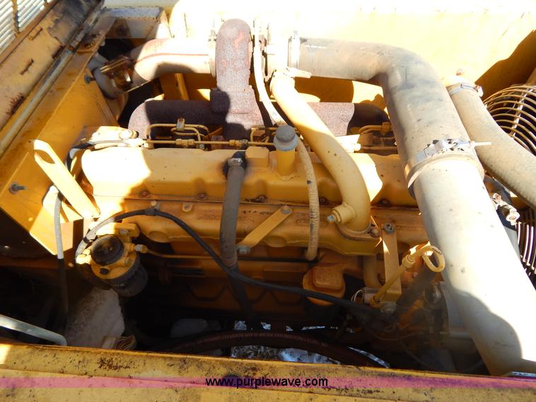 image for item I1162 1998 John Deere 690E LC excavator