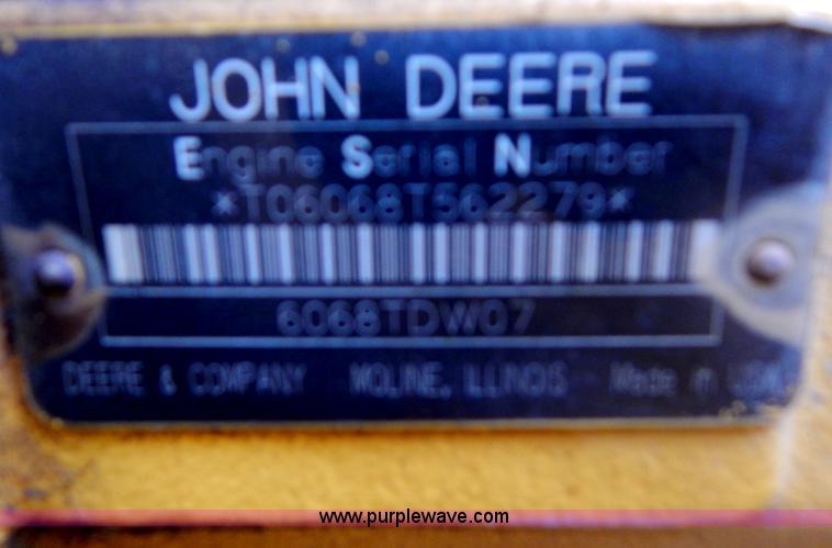 image for item I1162 1998 John Deere 690E LC excavator