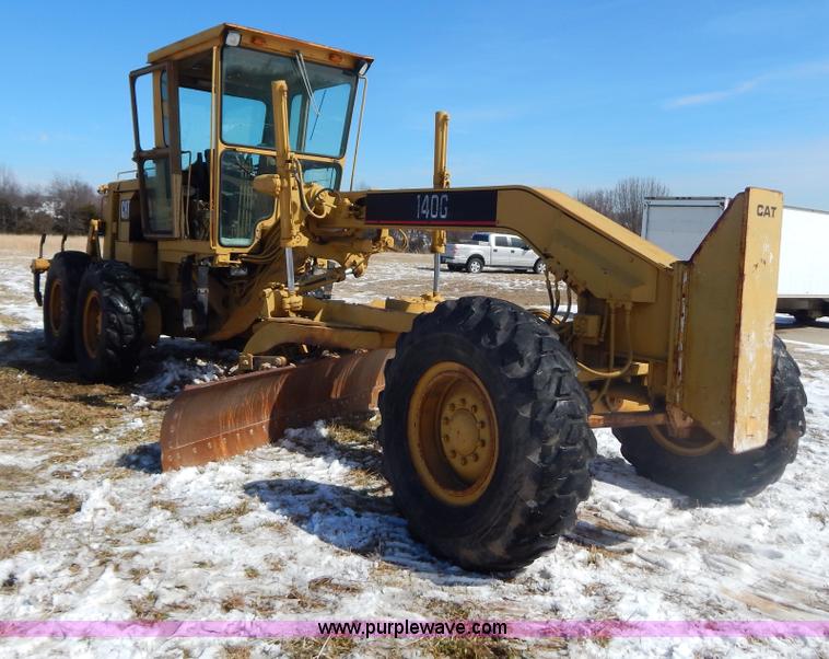 image for item I1163 1974 Caterpillar 140G articulated motor grader