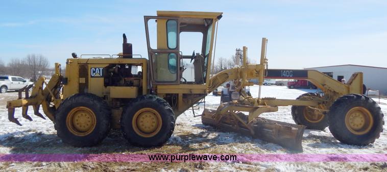 image for item I1163 1974 Caterpillar 140G articulated motor grader