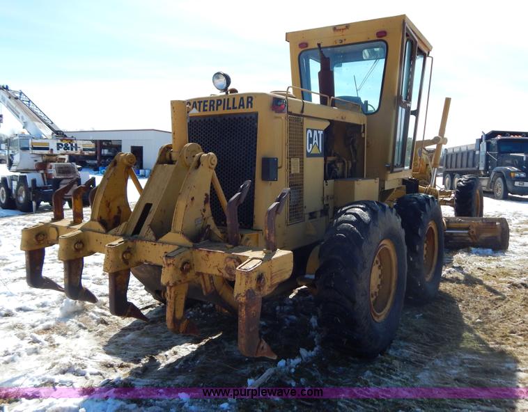 image for item I1163 1974 Caterpillar 140G articulated motor grader