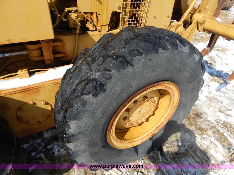 image for item I1163 1974 Caterpillar 140G articulated motor grader