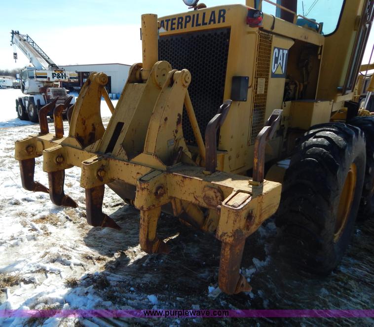 image for item I1163 1974 Caterpillar 140G articulated motor grader