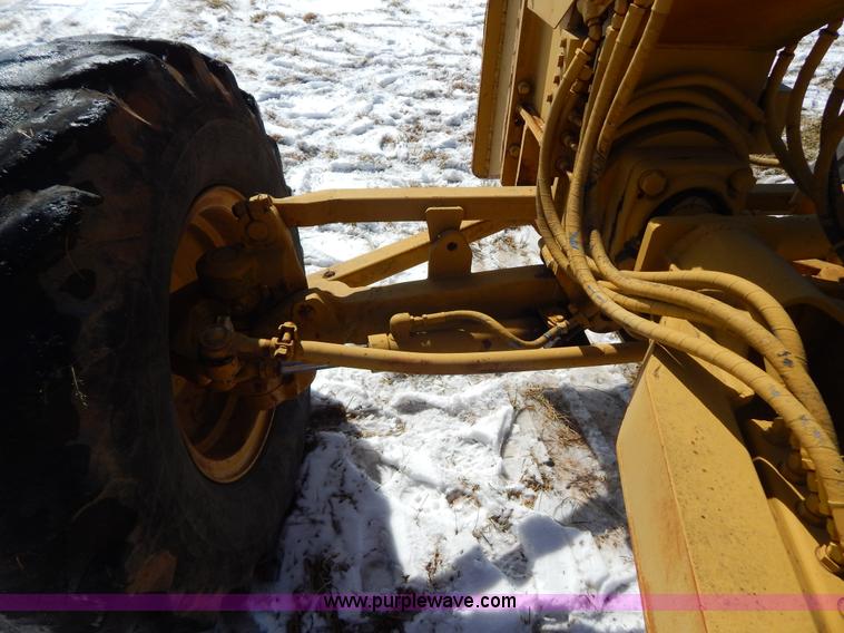 image for item I1163 1974 Caterpillar 140G articulated motor grader