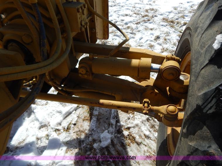 image for item I1163 1974 Caterpillar 140G articulated motor grader
