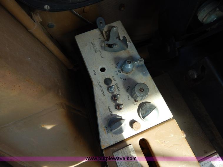 image for item I1163 1974 Caterpillar 140G articulated motor grader