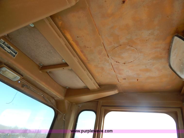 image for item I1163 1974 Caterpillar 140G articulated motor grader