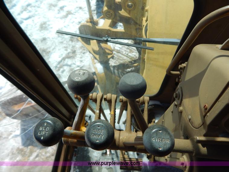 image for item I1163 1974 Caterpillar 140G articulated motor grader