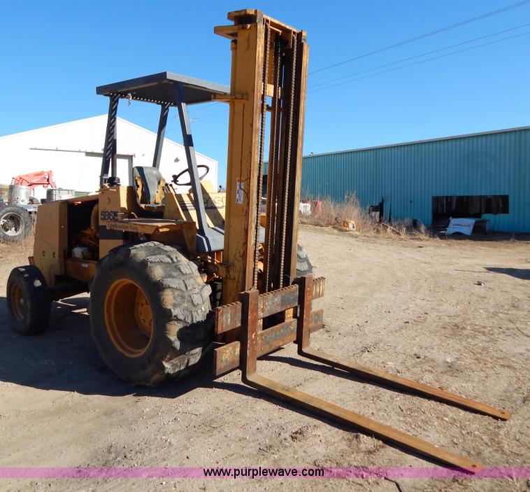 image for item I1170 Case 586E Construction King rough terrain forklift