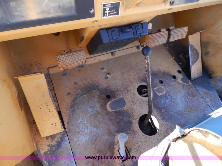 image for item I1170 Case 586E Construction King rough terrain forklift