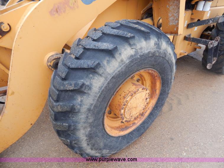 image for item I1193 1999 Case 621C wheel loader