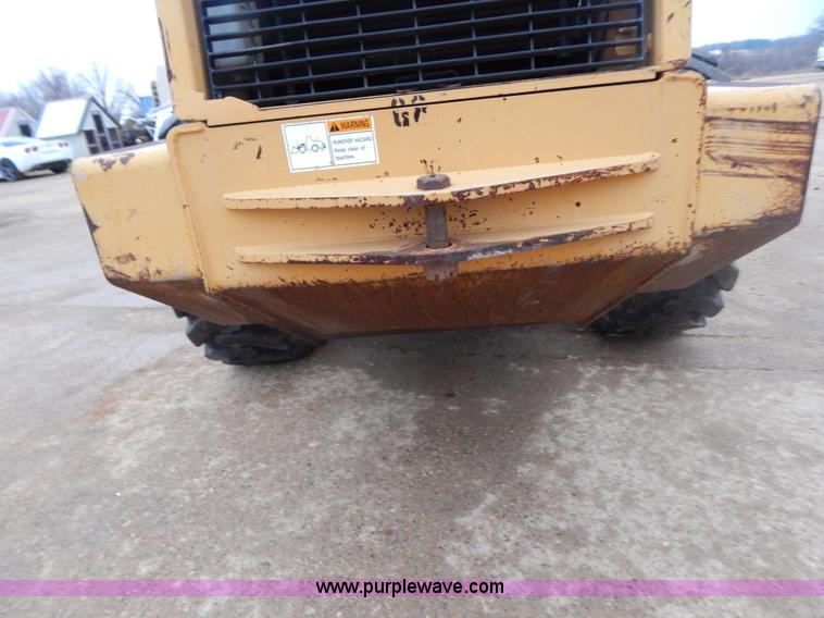 image for item I1193 1999 Case 621C wheel loader
