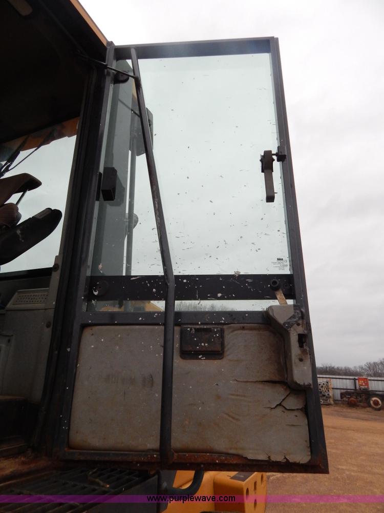 image for item I1193 1999 Case 621C wheel loader