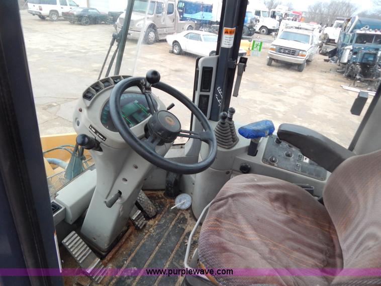 image for item I1193 1999 Case 621C wheel loader