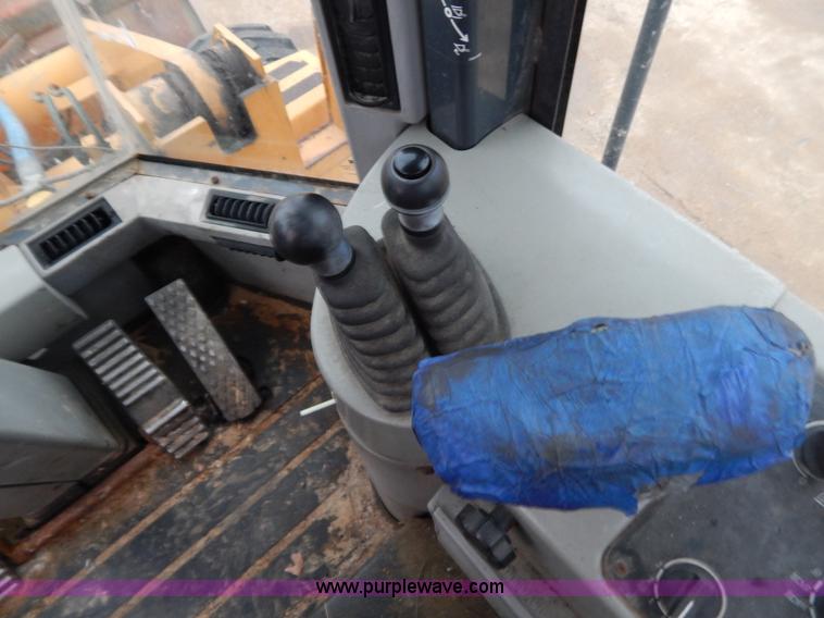 image for item I1193 1999 Case 621C wheel loader