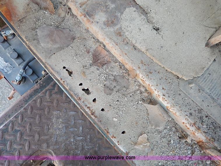 image for item I3747 1968 Mack R600 water truck